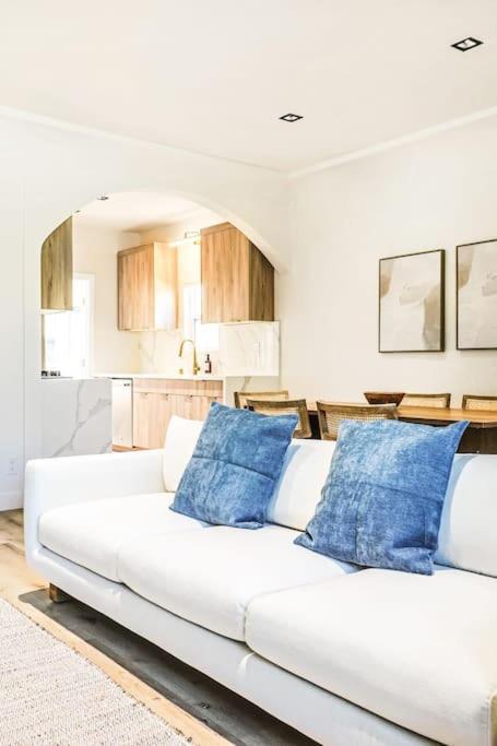 Villa La Retreat: Stylish 3br *