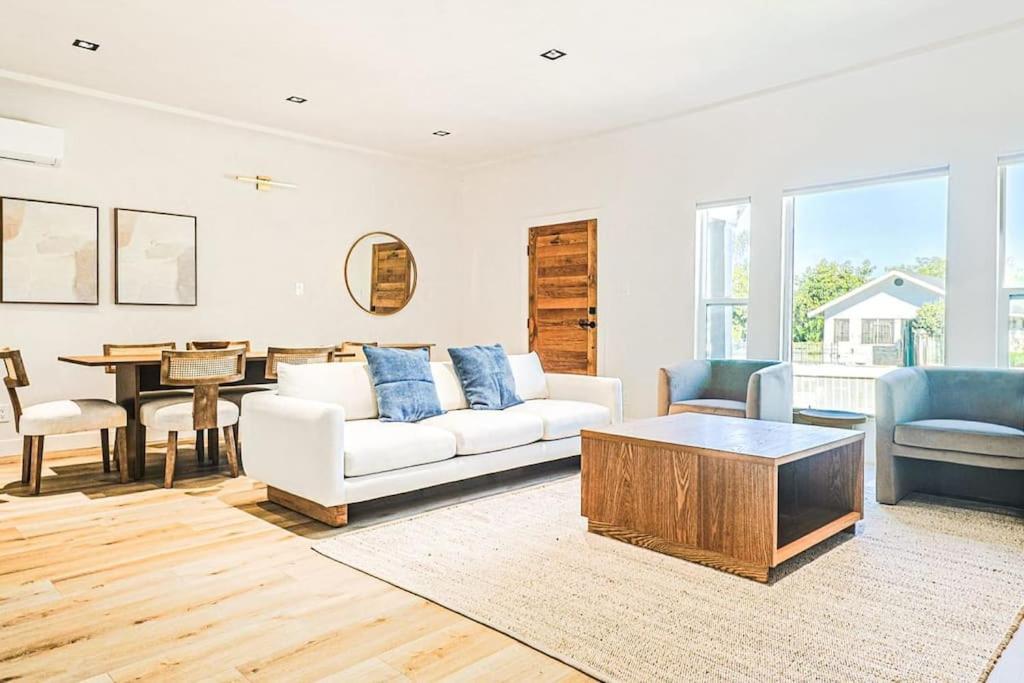Villa La Retreat: Stylish 3br