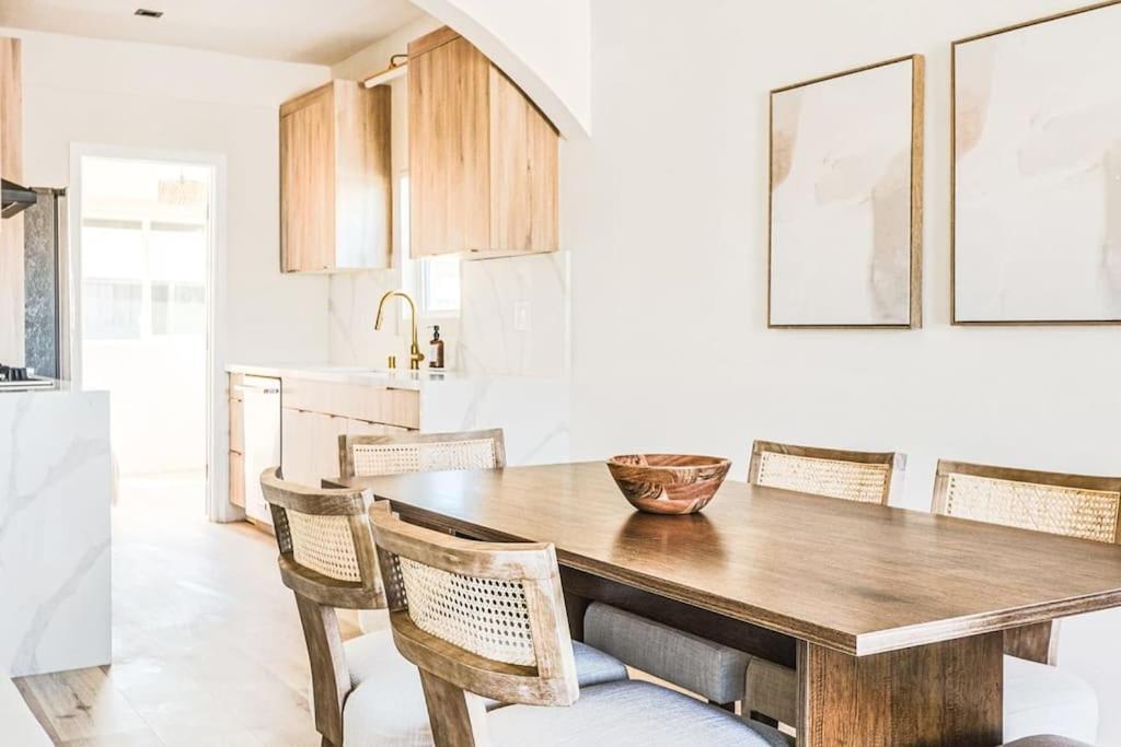 La Retreat: Stylish 3br Villa